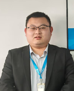 杨清辰